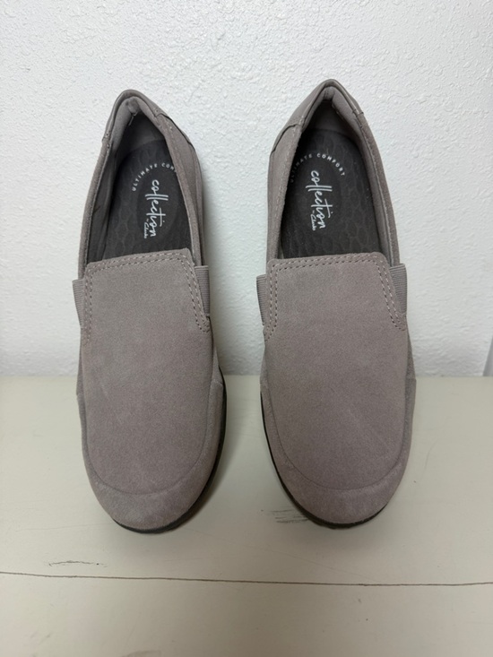 Clarks Men’s Haley Park Grey Suede Loafers New in Box Size 9